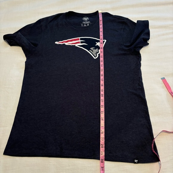 Men’s 47 Brand New England Patriots Tee - Picture 6 of 7